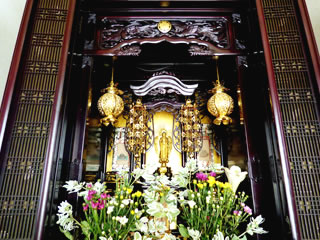 お仏壇はどこに置くべき 最適な向きと置き場所 葬送 供養のあれこれ 供養にまつわる総合企業 霊園 墓石のヤシロ