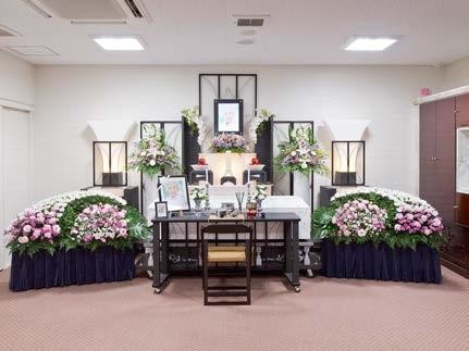 「葬祭」は何を指している？葬儀の基本的な流れや主な葬式の種類も紹介