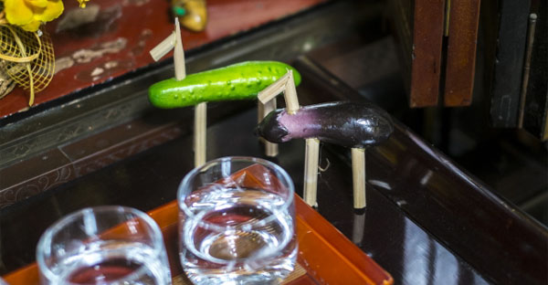 初盆 新盆 に参列する服装やマナーとは 御香典の表書きや金額目安 伺う時間まで解説