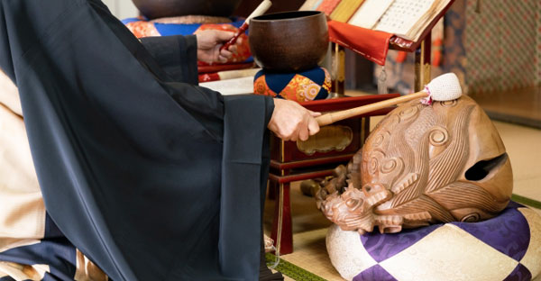 初盆 新盆 とは何 お布施や香典返し 盆棚 精霊棚 まで 施主が進める準備と進め方