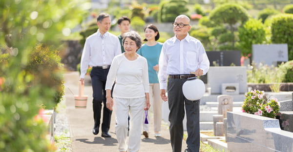 初盆(新盆)法要でお布施を包むマナーとは