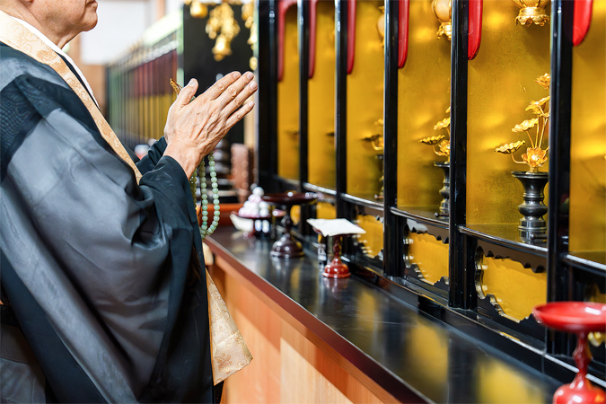 個別納骨の永代供養を選ぶメリットとは？合祀されるまでの期間にも注意が必要