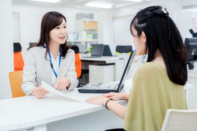 改葬許可証に関連する7つの情報とは？申請に必要な書類や墓じまいの流れも解説