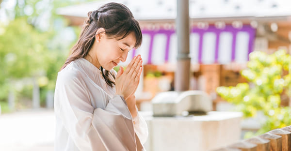 納め拝みと初詣の違いとは?