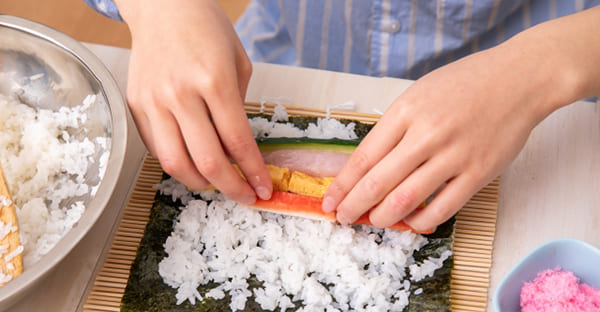 【2026年版】恵方巻の巻き方と具の選び方