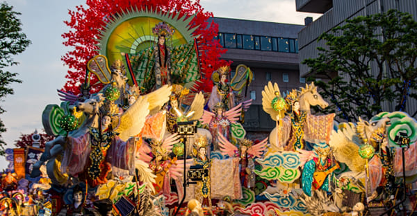 ②八戸三社大祭