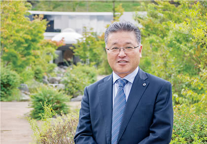 八城 正明