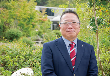 八城 勝彦