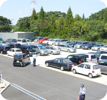 広い駐車場